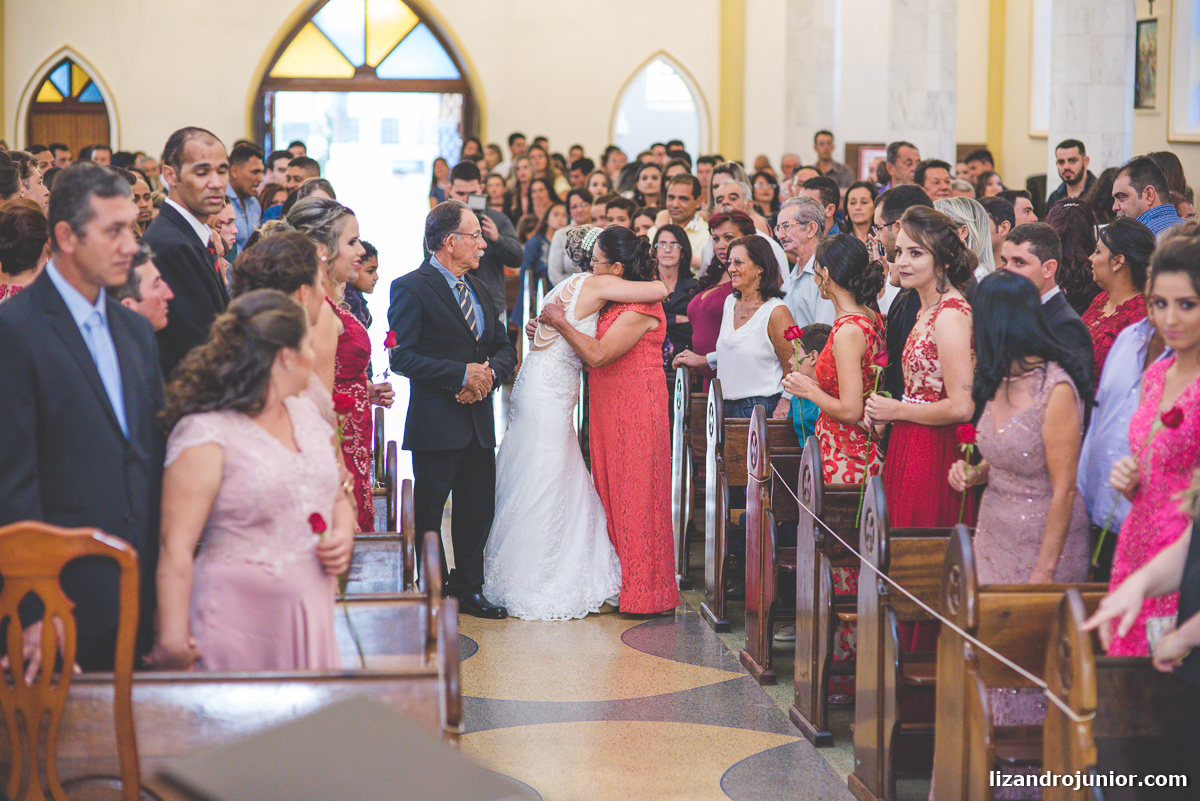 lizandro júnior fotografo de casamento, lagoa formosa, casamento na lagoa, daiane e alex lagoa formosa, fotografia de casamento minas gerais, igreja
