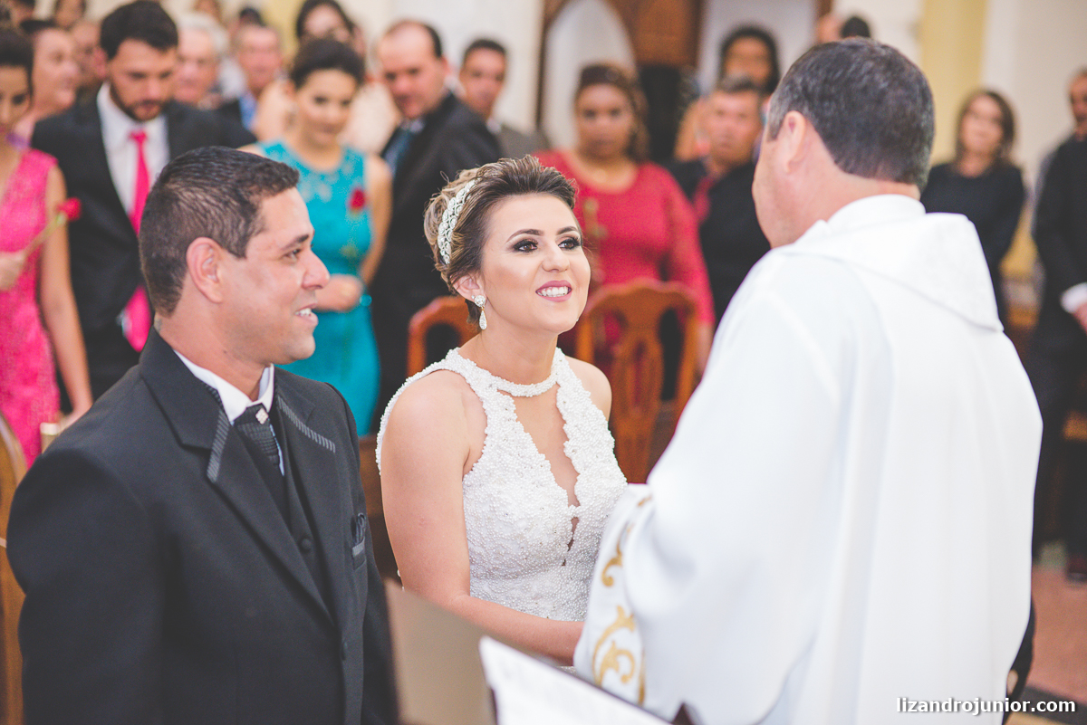 lizandro júnior fotografo de casamento, lagoa formosa, casamento na lagoa, daiane e alex lagoa formosa, fotografia de casamento minas gerais, igreja