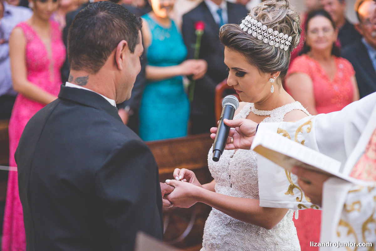 lizandro júnior fotografo de casamento, lagoa formosa, casamento na lagoa, daiane e alex lagoa formosa, fotografia de casamento minas gerais, igreja
