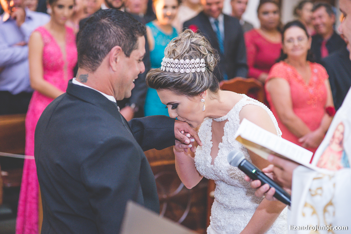 lizandro júnior fotografo de casamento, lagoa formosa, casamento na lagoa, daiane e alex lagoa formosa, fotografia de casamento minas gerais, igreja