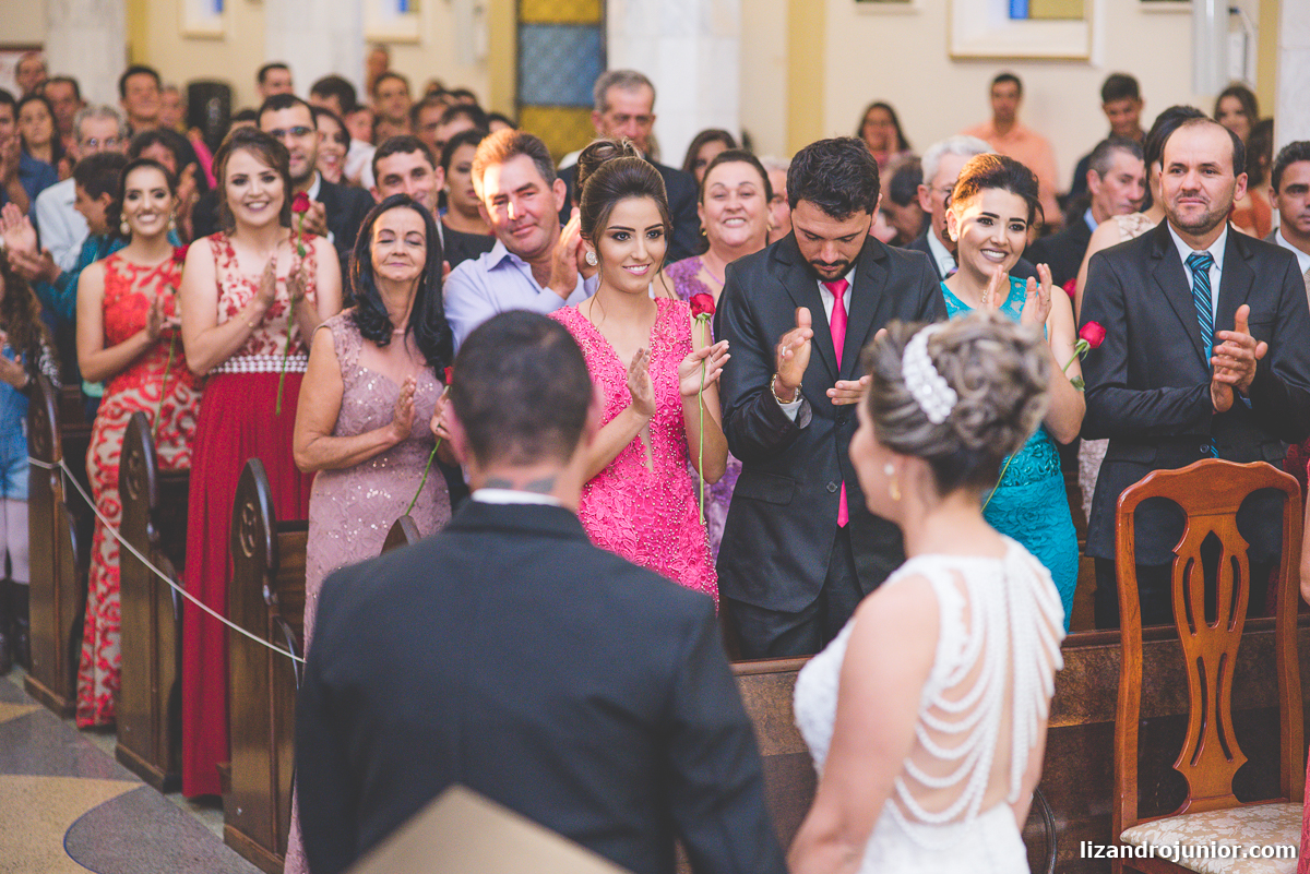 lizandro júnior fotografo de casamento, lagoa formosa, casamento na lagoa, daiane e alex lagoa formosa, fotografia de casamento minas gerais, igreja