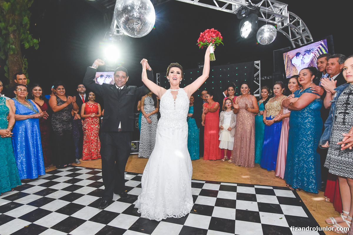 lizandro júnior fotografo de casamento, lagoa formosa, casamento na lagoa, daiane e alex lagoa formosa, fotografia de casamento minas gerais, festa, clube bola cheia