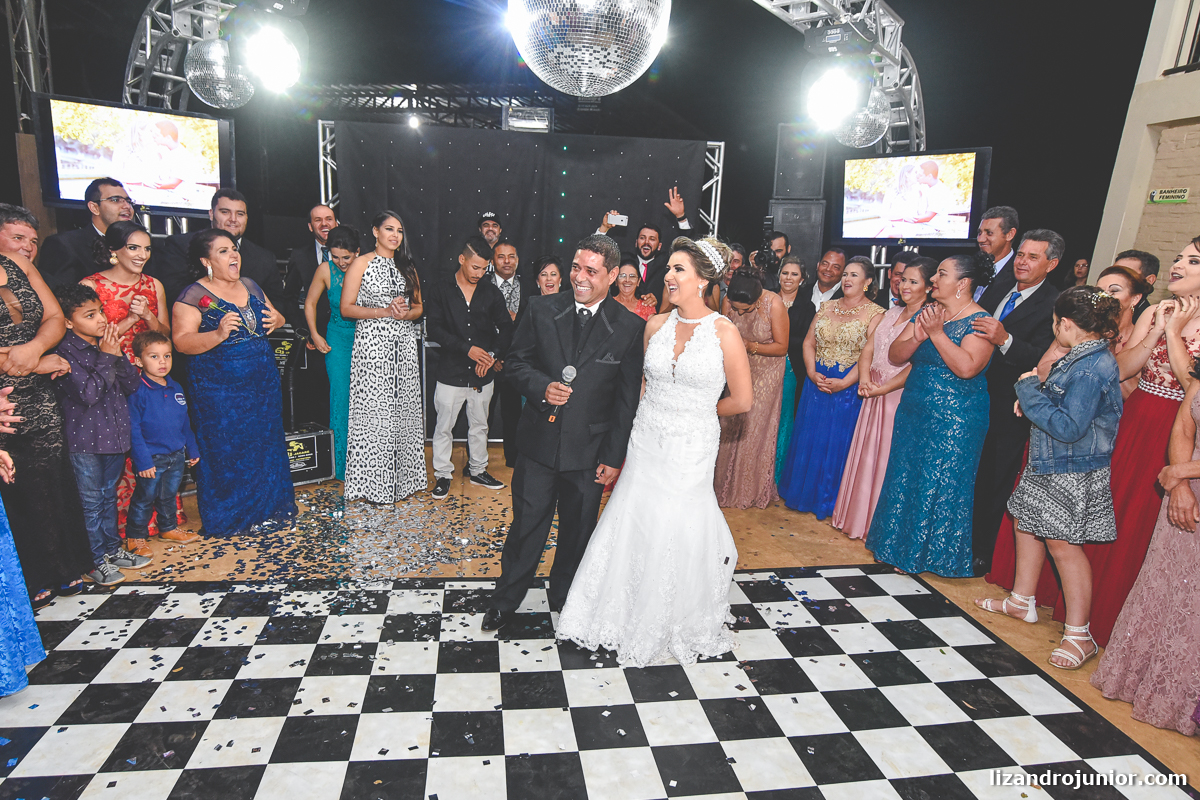 lizandro júnior fotografo de casamento, lagoa formosa, casamento na lagoa, daiane e alex lagoa formosa, fotografia de casamento minas gerais, festa, clube bola cheia