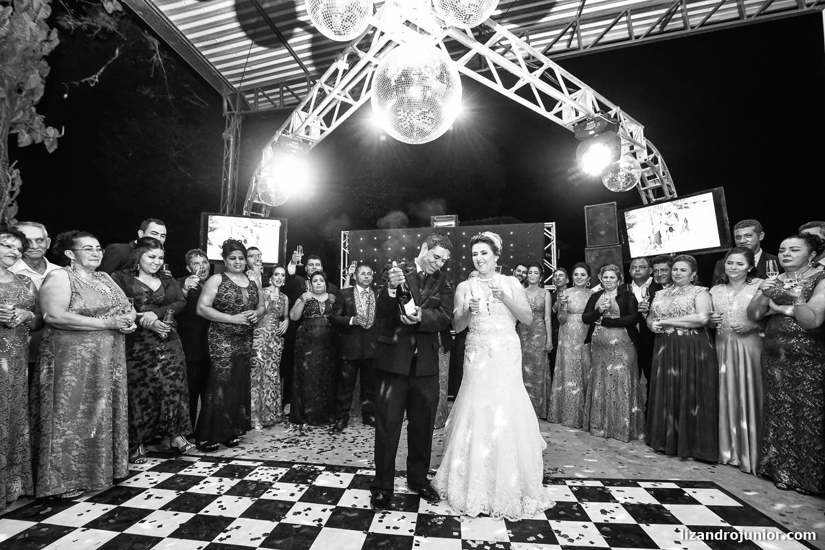 lizandro júnior fotografo de casamento, lagoa formosa, casamento na lagoa, daiane e alex lagoa formosa, fotografia de casamento minas gerais, festa, clube bola cheia