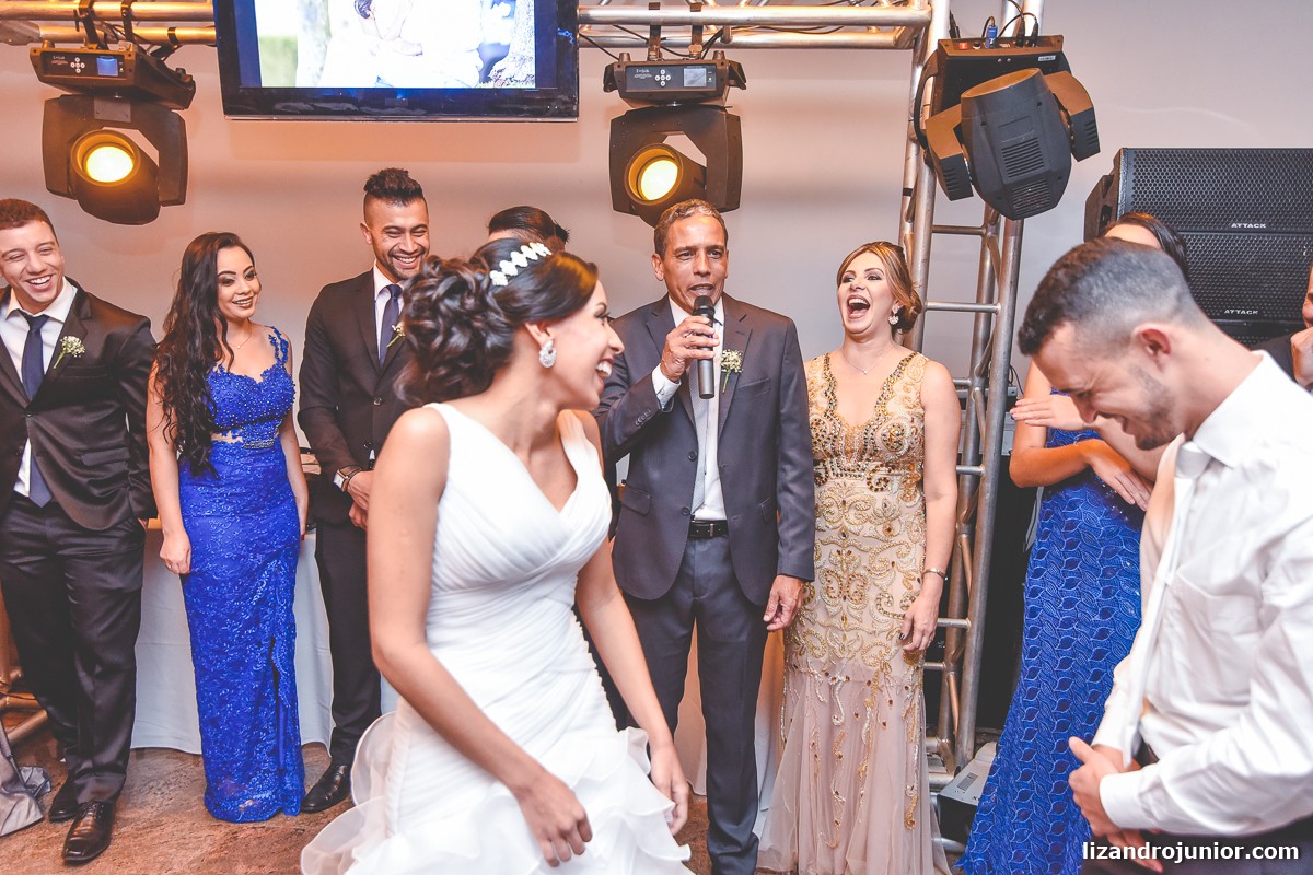 lizandro júnior fotógrafo de casamento, patos de minas, casamento, casamento em patos, lizandro junior patos, raquel e wallef, casamento evangélico, palavra da vida, gálatas golden
