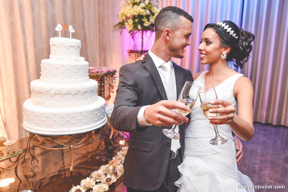 lizandro júnior fotógrafo de casamento, patos de minas, casamento, casamento em patos, lizandro junior patos, raquel e wallef, casamento evangélico, palavra da vida, gálatas golden