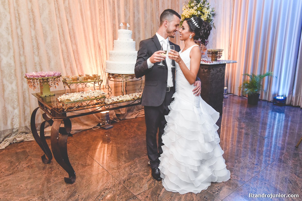 lizandro júnior fotógrafo de casamento, patos de minas, casamento, casamento em patos, lizandro junior patos, raquel e wallef, casamento evangélico, palavra da vida, gálatas golden