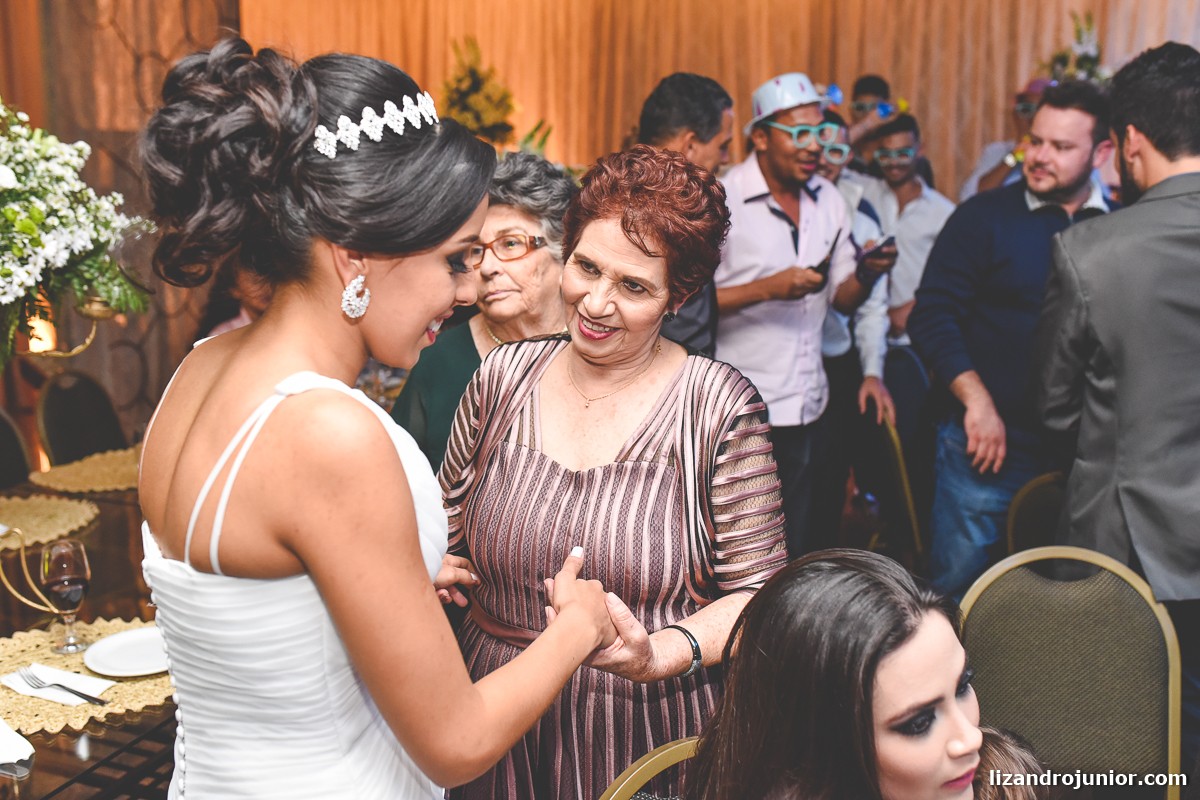 lizandro júnior fotógrafo de casamento, patos de minas, casamento, casamento em patos, lizandro junior patos, raquel e wallef, casamento evangélico, palavra da vida, gálatas golden