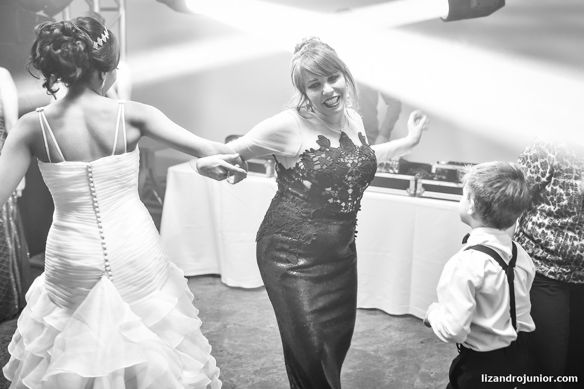 lizandro júnior fotógrafo de casamento, patos de minas, casamento, casamento em patos, lizandro junior patos, raquel e wallef, casamento evangélico, palavra da vida, gálatas golden