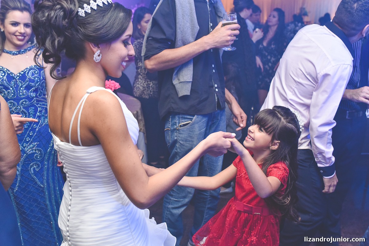 lizandro júnior fotógrafo de casamento, patos de minas, casamento, casamento em patos, lizandro junior patos, raquel e wallef, casamento evangélico, palavra da vida, gálatas golden