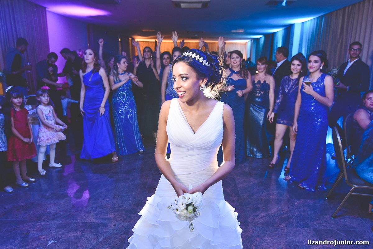 lizandro júnior fotógrafo de casamento, patos de minas, casamento, casamento em patos, lizandro junior patos, raquel e wallef, casamento evangélico, palavra da vida, gálatas golden