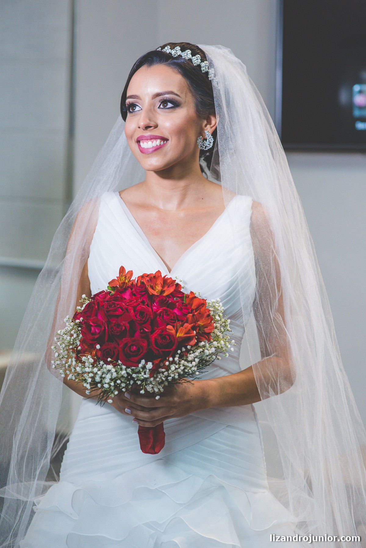 lizandro júnior fotógrafo de casamento, patos de minas, casamento, casamento em patos, lizandro junior patos, raquel e wallef, casamento evangélico, palavra da vida, salvatore patos, noiva