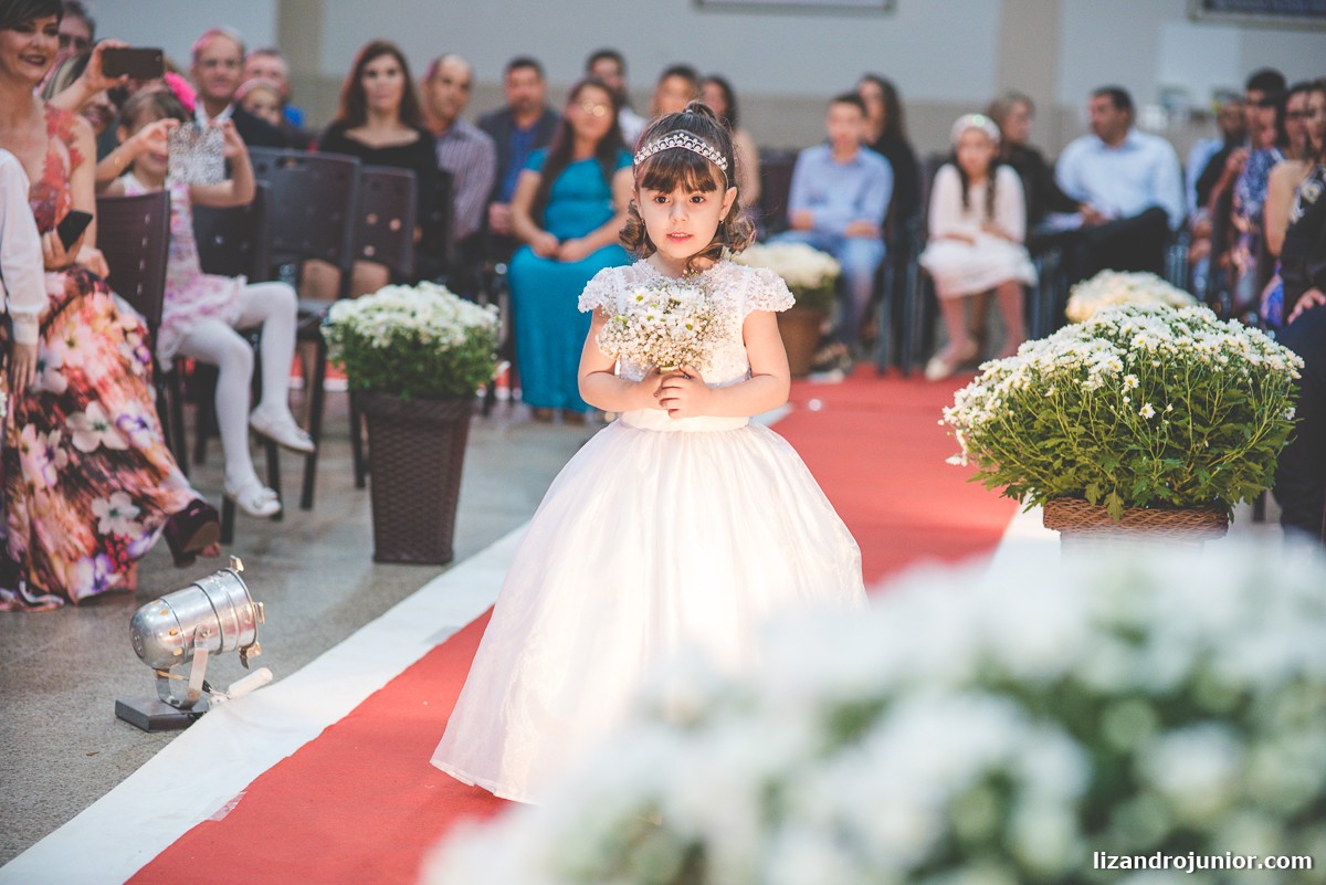 lizandro júnior fotógrafo de casamento, patos de minas, casamento, casamento em patos, lizandro junior patos, raquel e wallef, casamento evangélico, palavra da vida,