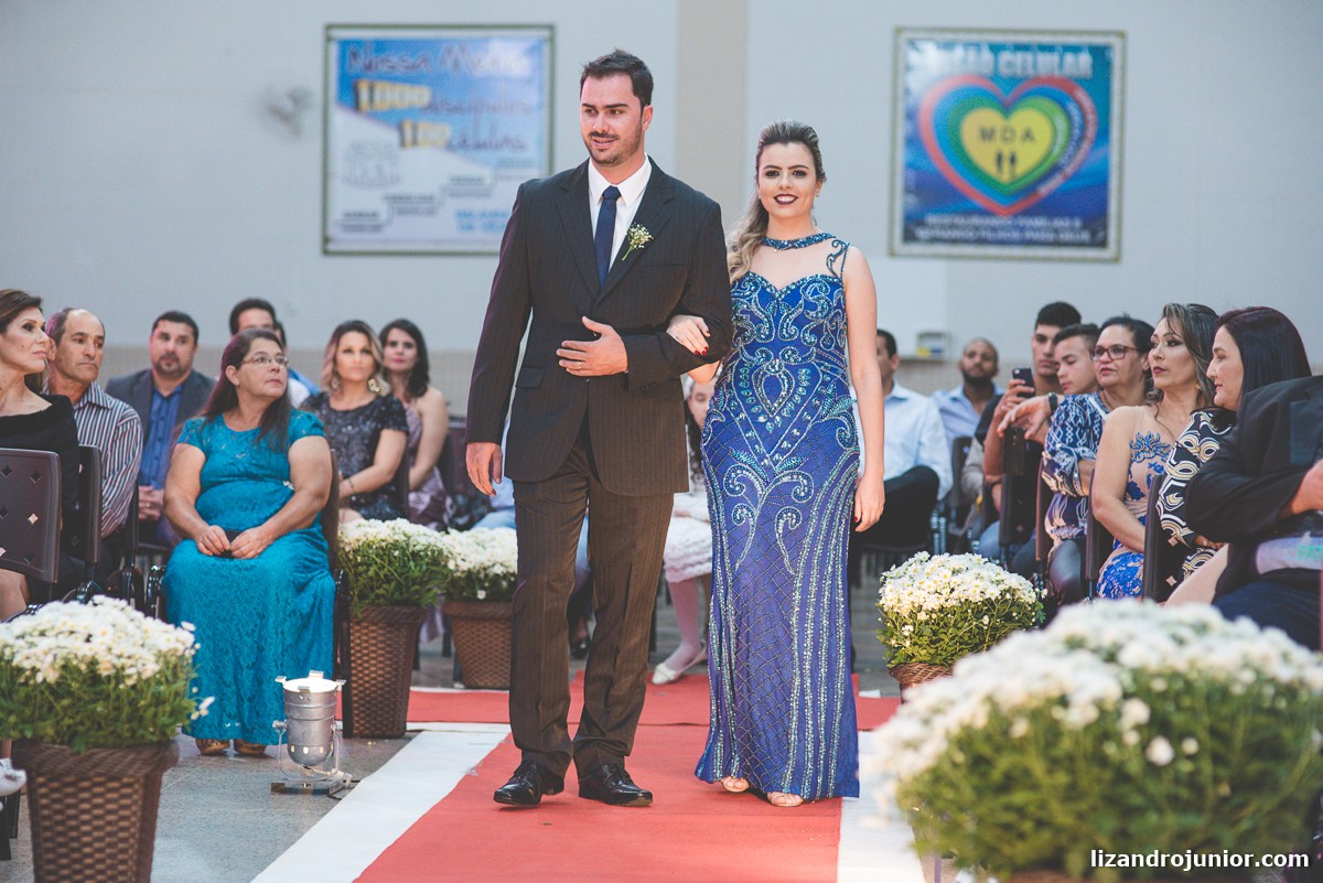 lizandro júnior fotógrafo de casamento, patos de minas, casamento, casamento em patos, lizandro junior patos, raquel e wallef, casamento evangélico, palavra da vida,