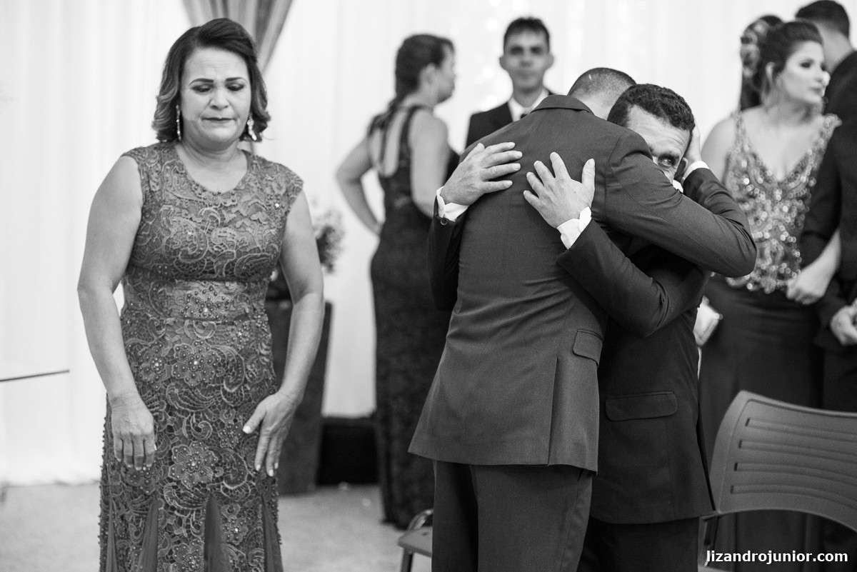 lizandro júnior fotógrafo de casamento, patos de minas, casamento, casamento em patos, lizandro junior patos, raquel e wallef, casamento evangélico, palavra da vida,