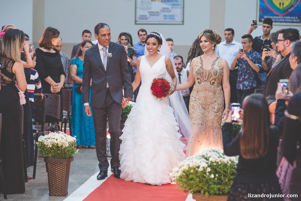 lizandro júnior fotógrafo de casamento, patos de minas, casamento, casamento em patos, lizandro junior patos, raquel e wallef, casamento evangélico, palavra da vida,