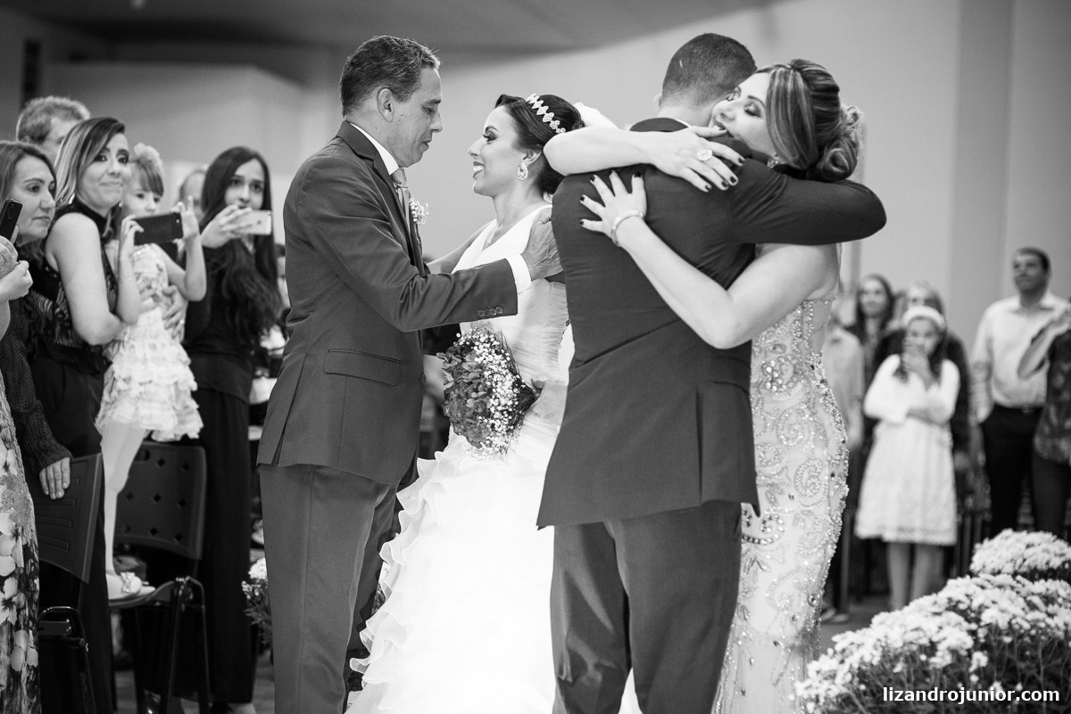 lizandro júnior fotógrafo de casamento, patos de minas, casamento, casamento em patos, lizandro junior patos, raquel e wallef, casamento evangélico, palavra da vida,