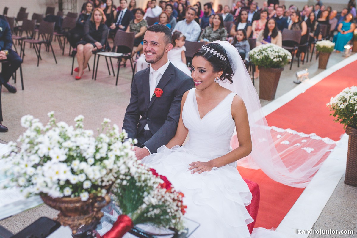 lizandro júnior fotógrafo de casamento, patos de minas, casamento, casamento em patos, lizandro junior patos, raquel e wallef, casamento evangélico, palavra da vida,
