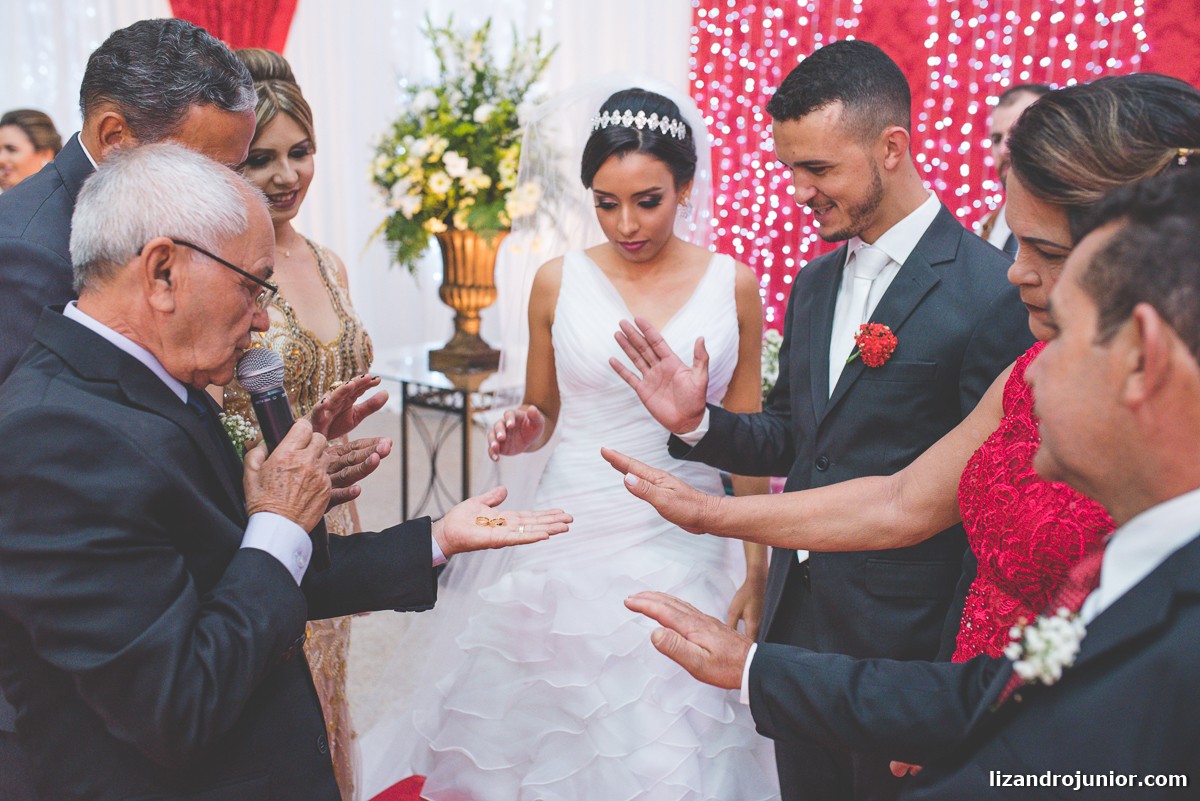 lizandro júnior fotógrafo de casamento, patos de minas, casamento, casamento em patos, lizandro junior patos, raquel e wallef, casamento evangélico, palavra da vida,