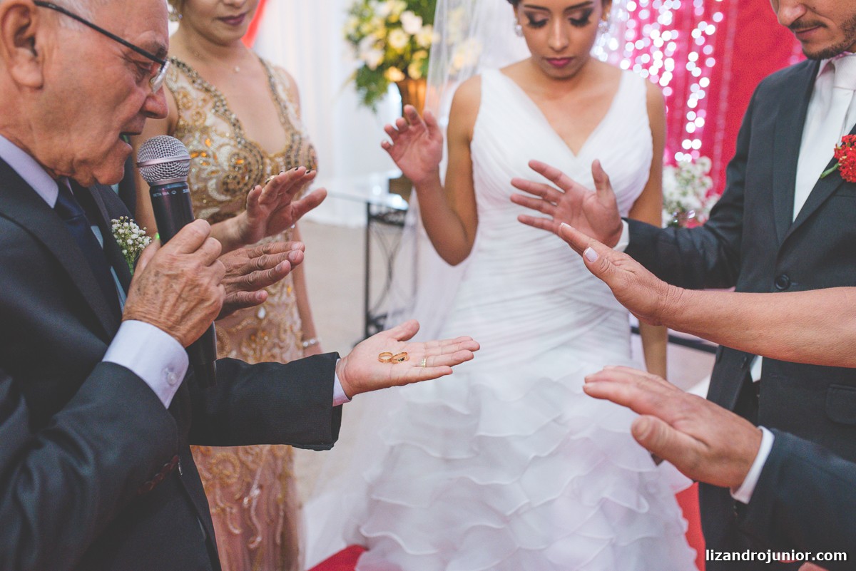 lizandro júnior fotógrafo de casamento, patos de minas, casamento, casamento em patos, lizandro junior patos, raquel e wallef, casamento evangélico, palavra da vida,
