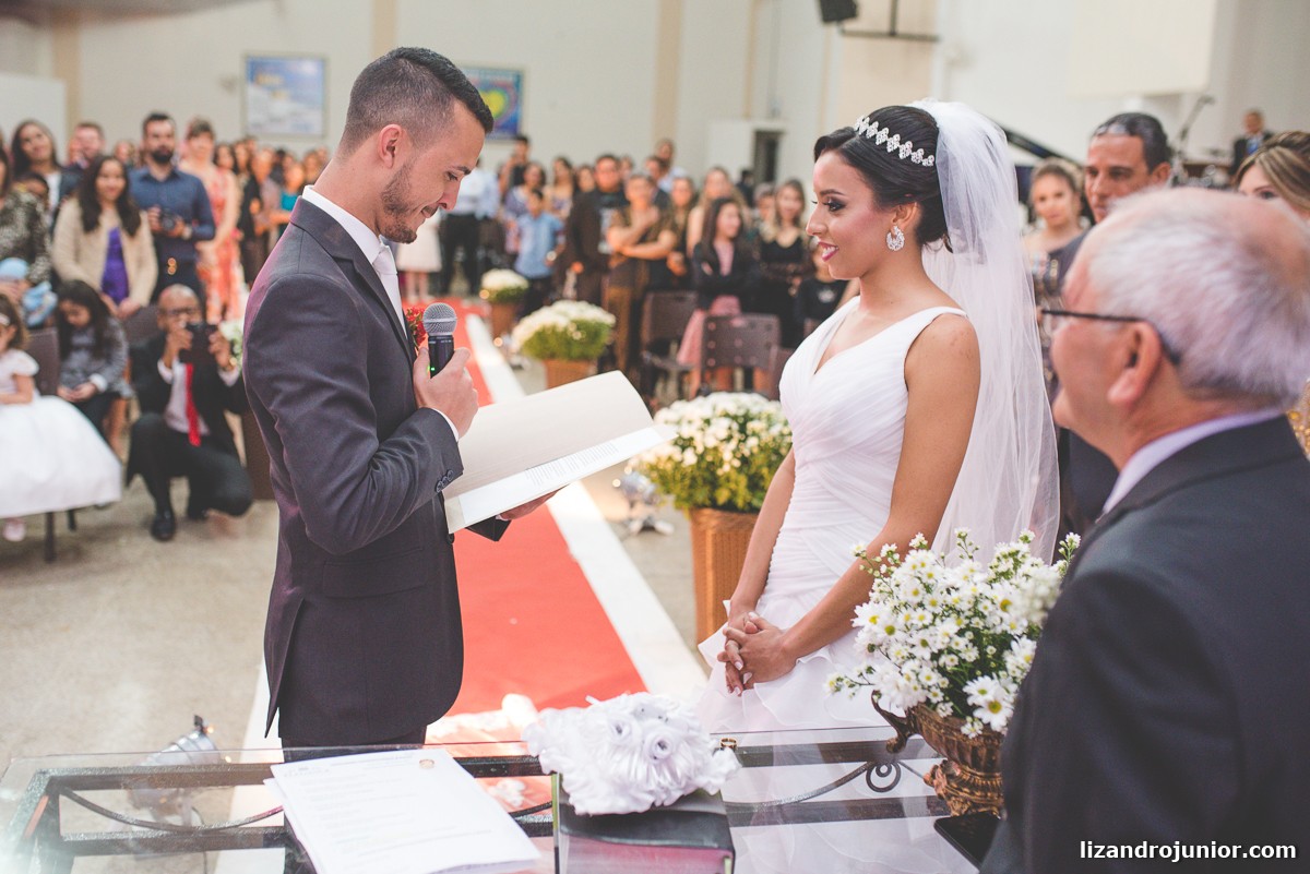 lizandro júnior fotógrafo de casamento, patos de minas, casamento, casamento em patos, lizandro junior patos, raquel e wallef, casamento evangélico, palavra da vida,