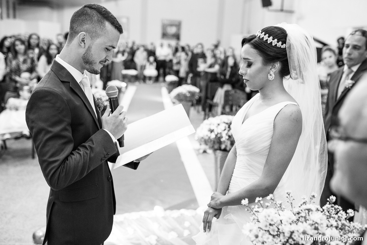 lizandro júnior fotógrafo de casamento, patos de minas, casamento, casamento em patos, lizandro junior patos, raquel e wallef, casamento evangélico, palavra da vida,