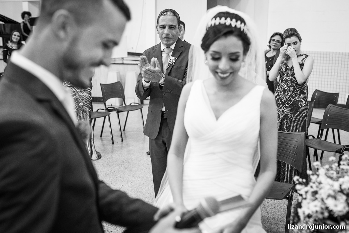 lizandro júnior fotógrafo de casamento, patos de minas, casamento, casamento em patos, lizandro junior patos, raquel e wallef, casamento evangélico, palavra da vida,