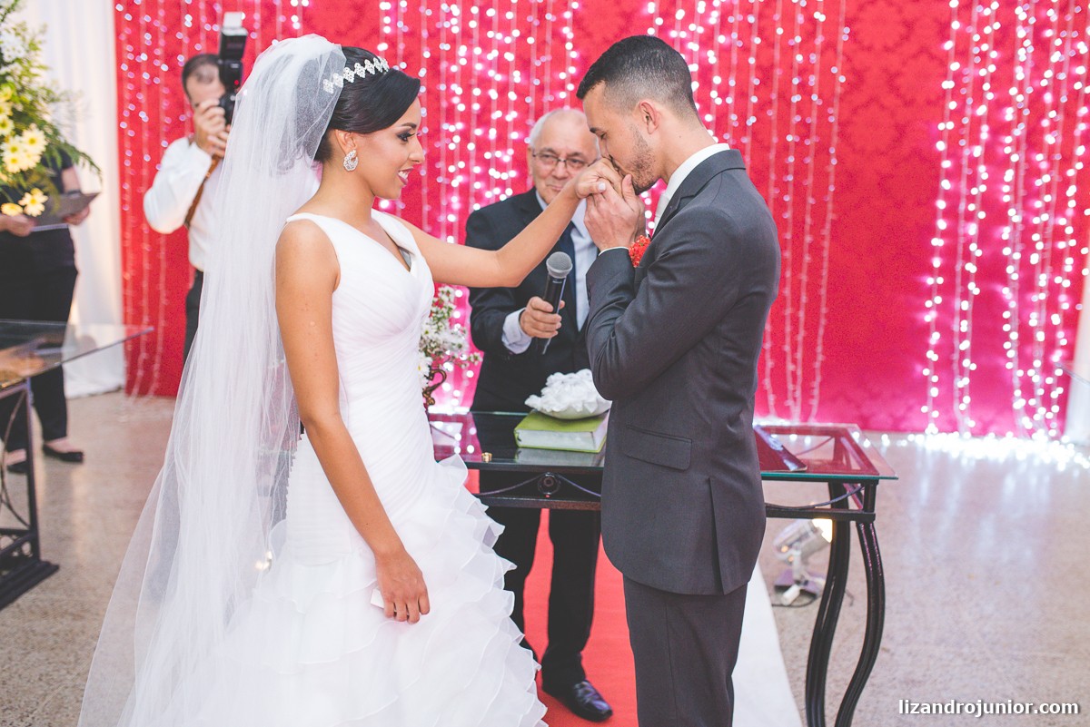 lizandro júnior fotógrafo de casamento, patos de minas, casamento, casamento em patos, lizandro junior patos, raquel e wallef, casamento evangélico, palavra da vida,