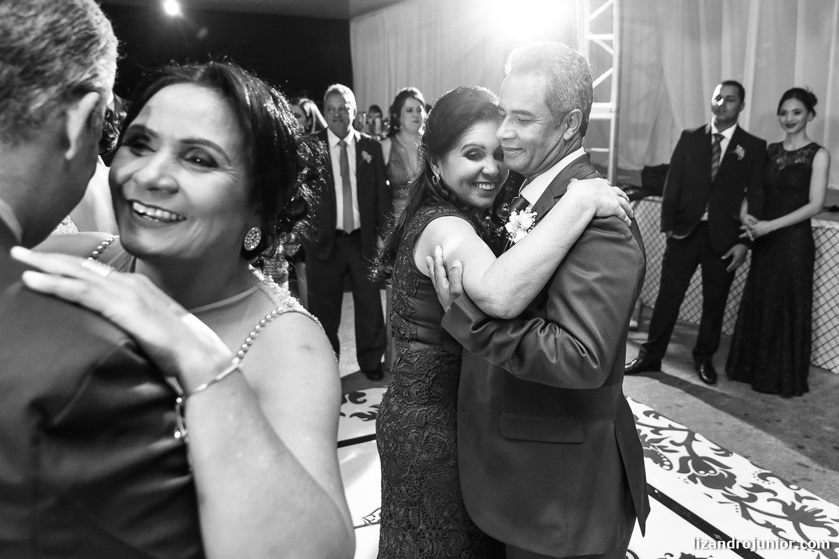 lizandro júnior, fotógrafo de casamento patos de minas, lizandro júnior fotógrafo, casamento patos de minas, casamento presidente olegário, melhor fotógrafo de casamento, alessandra e adilson