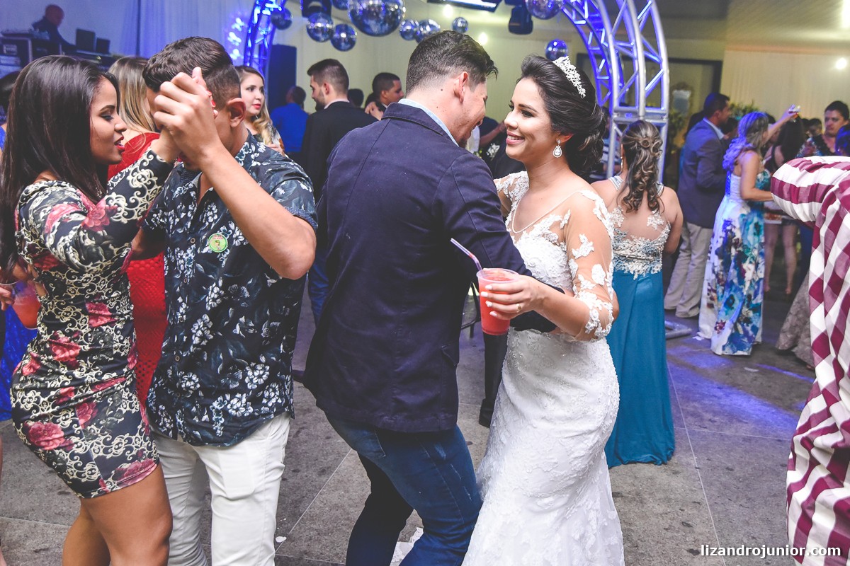 lizandro júnior, fotógrafo de casamento patos de minas, lizandro júnior fotógrafo, casamento patos de minas, casamento presidente olegário, melhor fotógrafo de casamento, alessandra e adilson