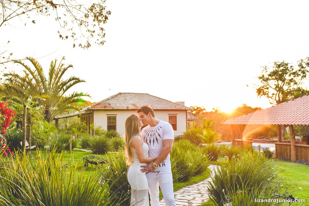 lizandro júnior fotógrafo, lizandro patos de minas, fotógrafo de casamento patos, pousada avalon, ensaio namorando, ensaio romântico