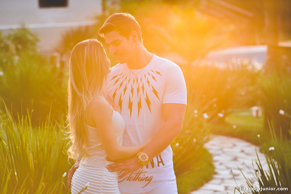 lizandro júnior fotógrafo, lizandro patos de minas, fotógrafo de casamento patos, pousada avalon, ensaio namorando, ensaio romântico