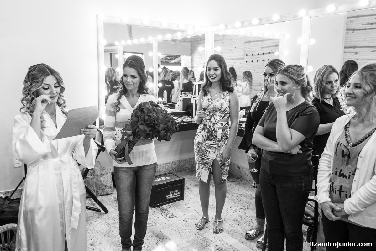 lizandro junior fotógrafo de casamento, fotógrafo patos de minas, lizandro júnior, casamento no campo, pousada avalon, casamento sitio, henrick e lorrany patos de minas, noiva chorando