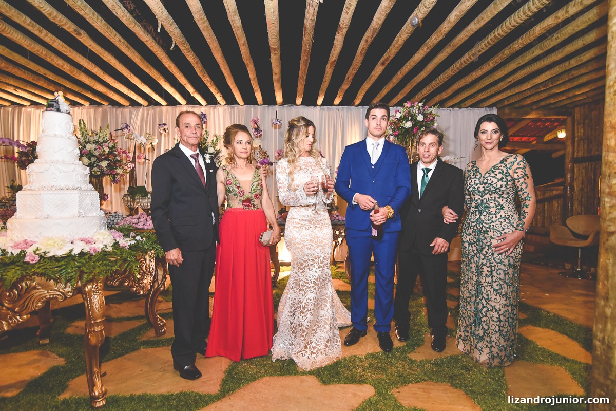 lizandro junior fotógrafo de casamento, fotógrafo patos de minas, lizandro júnior, casamento no campo, pousada avalon, casamento sitio, henrick e lorrany patos de minas,  rolha champanhe