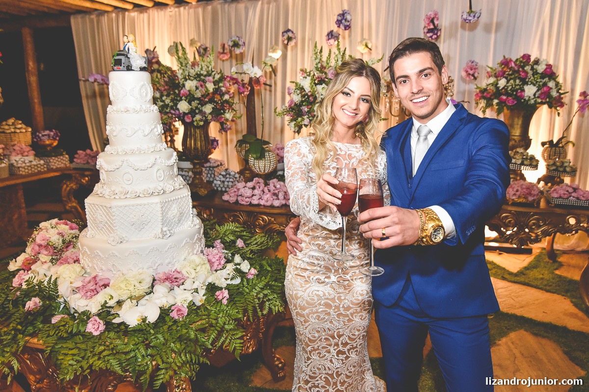 lizandro junior fotógrafo de casamento, fotógrafo patos de minas, lizandro júnior, casamento no campo, pousada avalon, casamento sitio, henrick e lorrany patos de minas, brinde noivos