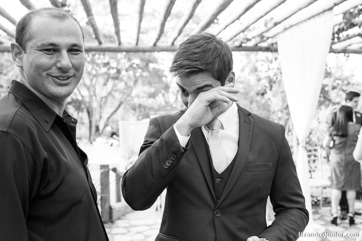 lizandro junior fotógrafo de casamento, fotógrafo patos de minas, lizandro júnior, casamento no campo, pousada avalon, casamento sitio, henrick e lorrany patos de minas, emoção noivo