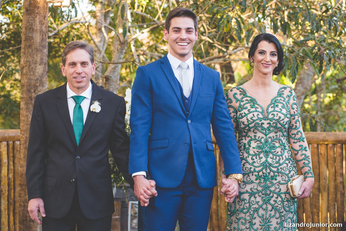lizandro junior fotógrafo de casamento, fotógrafo patos de minas, lizandro júnior, casamento no campo, pousada avalon, casamento sitio, henrick e lorrany patos de minas, noivo pais