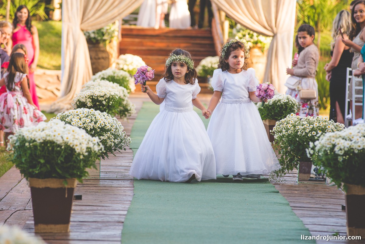 lizandro junior fotógrafo de casamento, fotógrafo patos de minas, lizandro júnior, casamento no campo, pousada avalon, casamento sitio, henrick e lorrany patos de minas, crianças