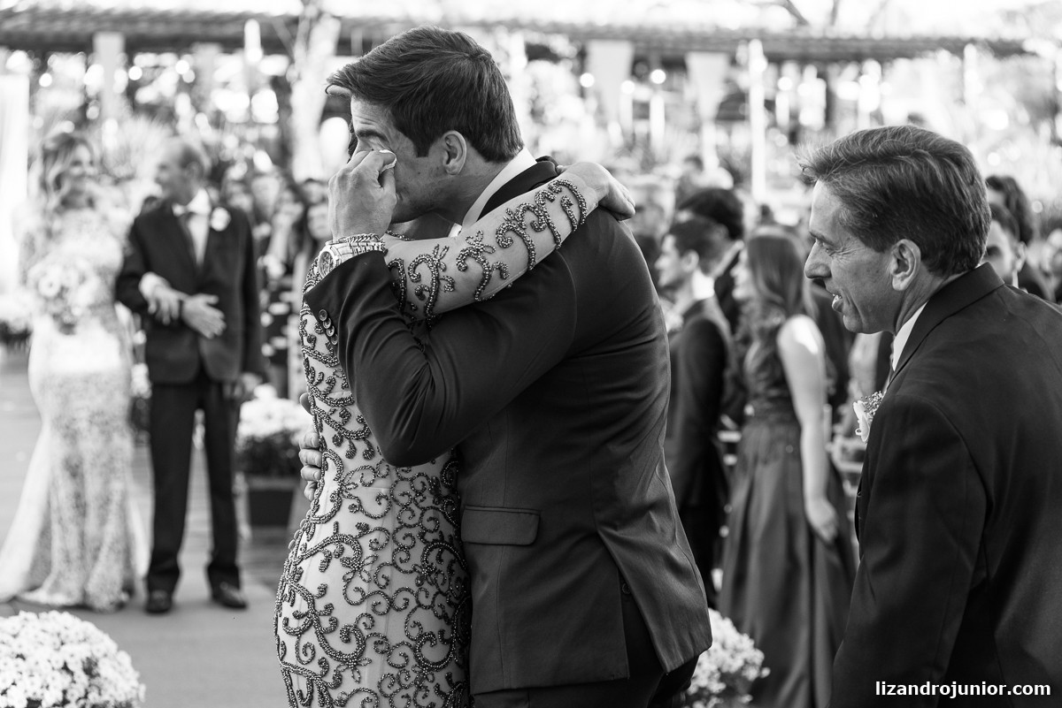 lizandro junior fotógrafo de casamento, fotógrafo patos de minas, lizandro júnior, casamento no campo, pousada avalon, casamento sitio, henrick e lorrany patos de minas, emoção noivo
