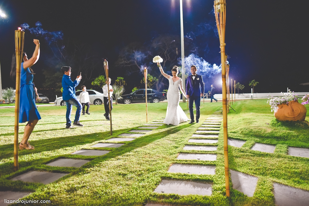lizandro junior, fotografo de casamento patos de minas, foto de casamento, casamento patos de minas, lizandro júnior, géssica e renato, noivos, ensaio noivos