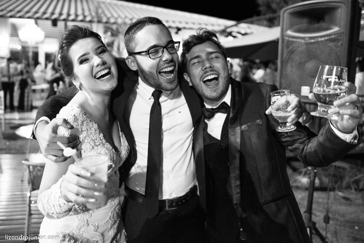 lizandro junior, fotografo de casamento patos de minas, foto de casamento, casamento patos de minas, lizandro júnior, géssica e renato, noivos, ensaio noivos