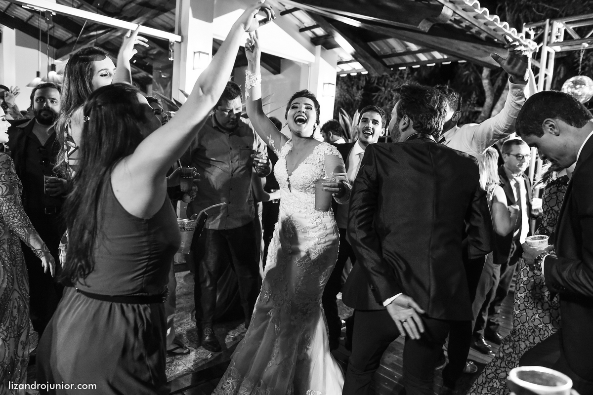 lizandro junior, fotografo de casamento patos de minas, foto de casamento, casamento patos de minas, lizandro júnior, géssica e renato, noivos, ensaio noivos