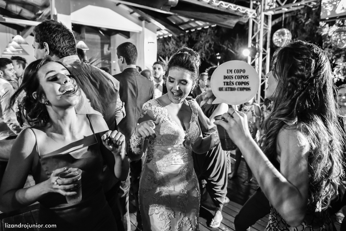 lizandro junior, fotografo de casamento patos de minas, foto de casamento, casamento patos de minas, lizandro júnior, géssica e renato, noivos, ensaio noivos