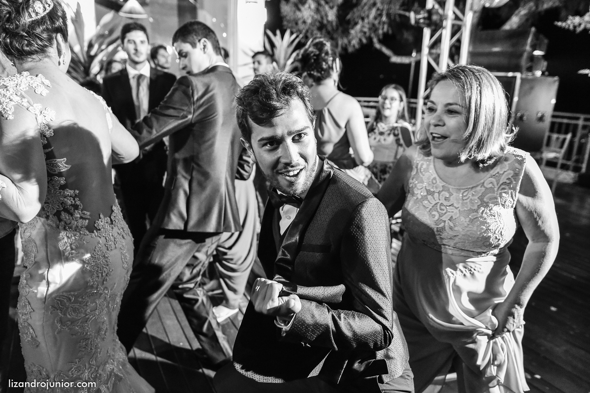 lizandro junior, fotografo de casamento patos de minas, foto de casamento, casamento patos de minas, lizandro júnior, géssica e renato, noivos, ensaio noivos