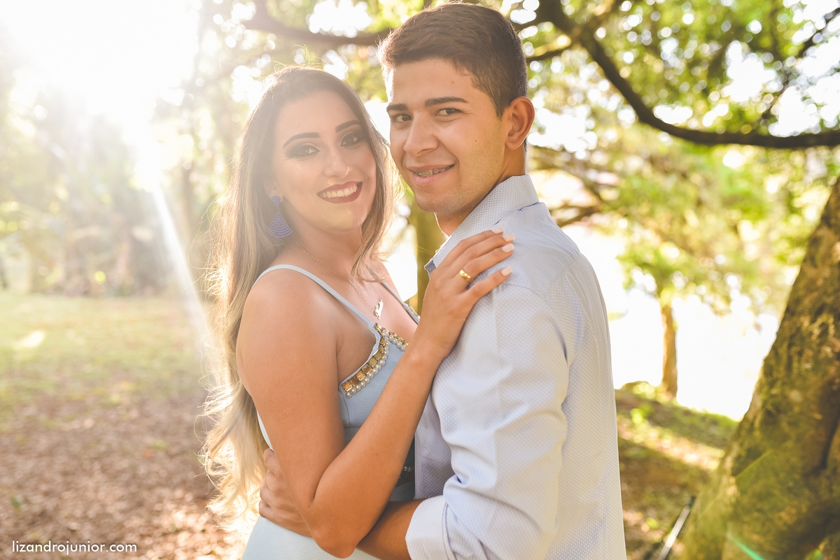 ensaio namorando araxá, lizandro júnior, fotógrafo de casamento patos de minas, minas gerais, ensaio romântico, ensaio araxá