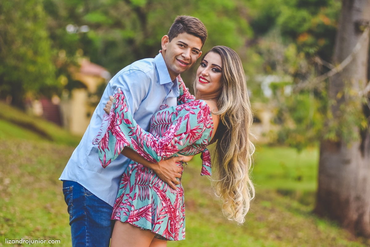 ensaio namorando araxá, lizandro júnior, fotógrafo de casamento patos de minas, minas gerais, ensaio romântico, ensaio araxá