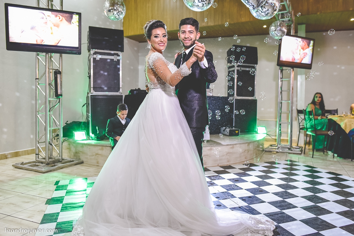 lizandro junior, fotografo de casamento patos de minas, foto de casamento, casamento patos de minas, lizandro júnior, monalisa e paulo, noivos, rosário patos de minas, neusa canedo