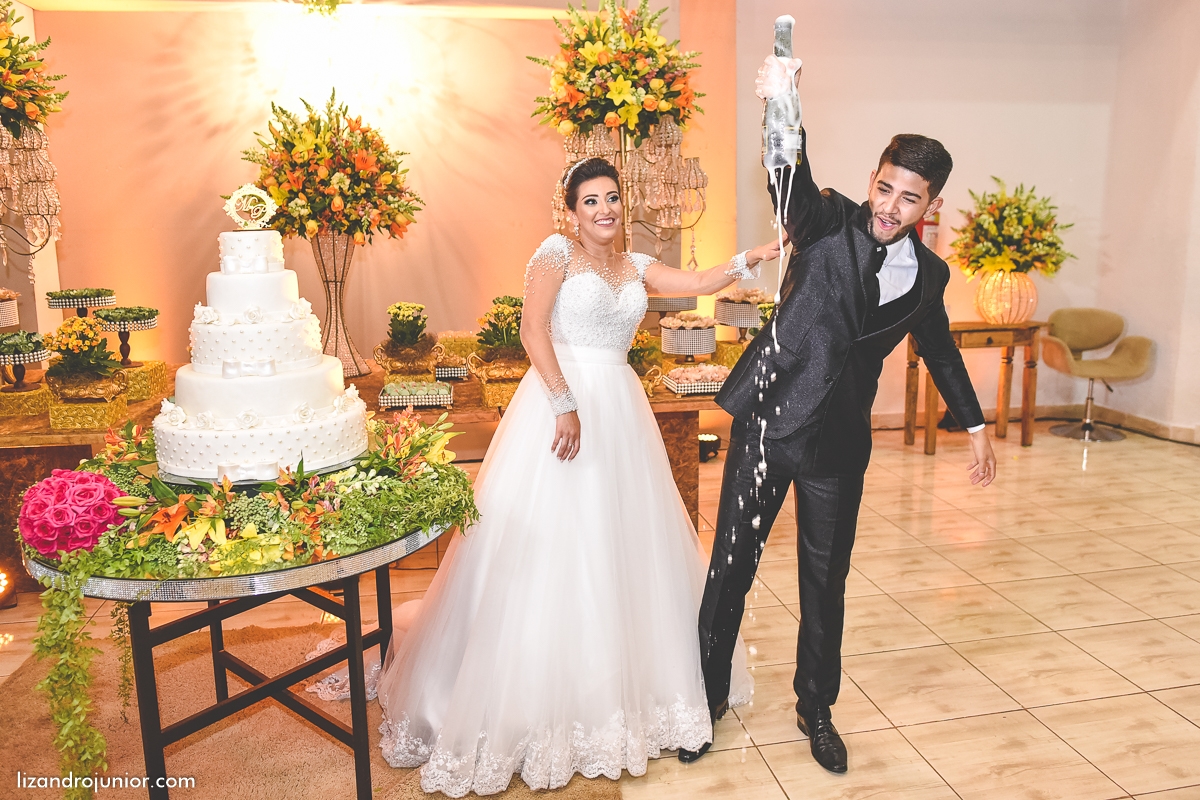 lizandro junior, fotografo de casamento patos de minas, foto de casamento, casamento patos de minas, lizandro júnior, monalisa e paulo, noivos, rosário patos de minas, neusa canedo