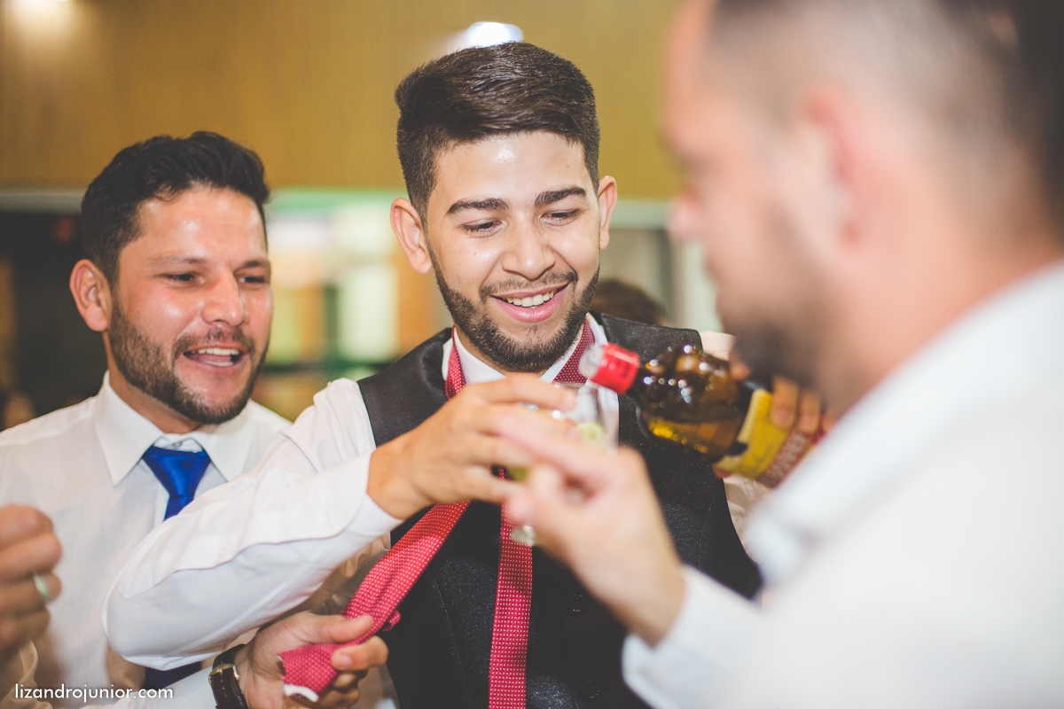 lizandro junior, fotografo de casamento patos de minas, foto de casamento, casamento patos de minas, lizandro júnior, monalisa e paulo, noivos, rosário patos de minas, neusa canedo