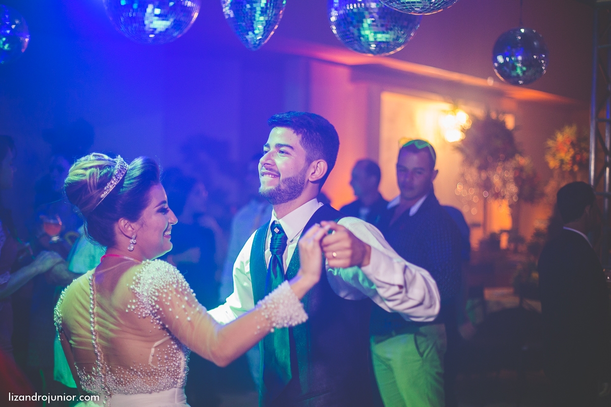 lizandro junior, fotografo de casamento patos de minas, foto de casamento, casamento patos de minas, lizandro júnior, monalisa e paulo, noivos, rosário patos de minas, neusa canedo